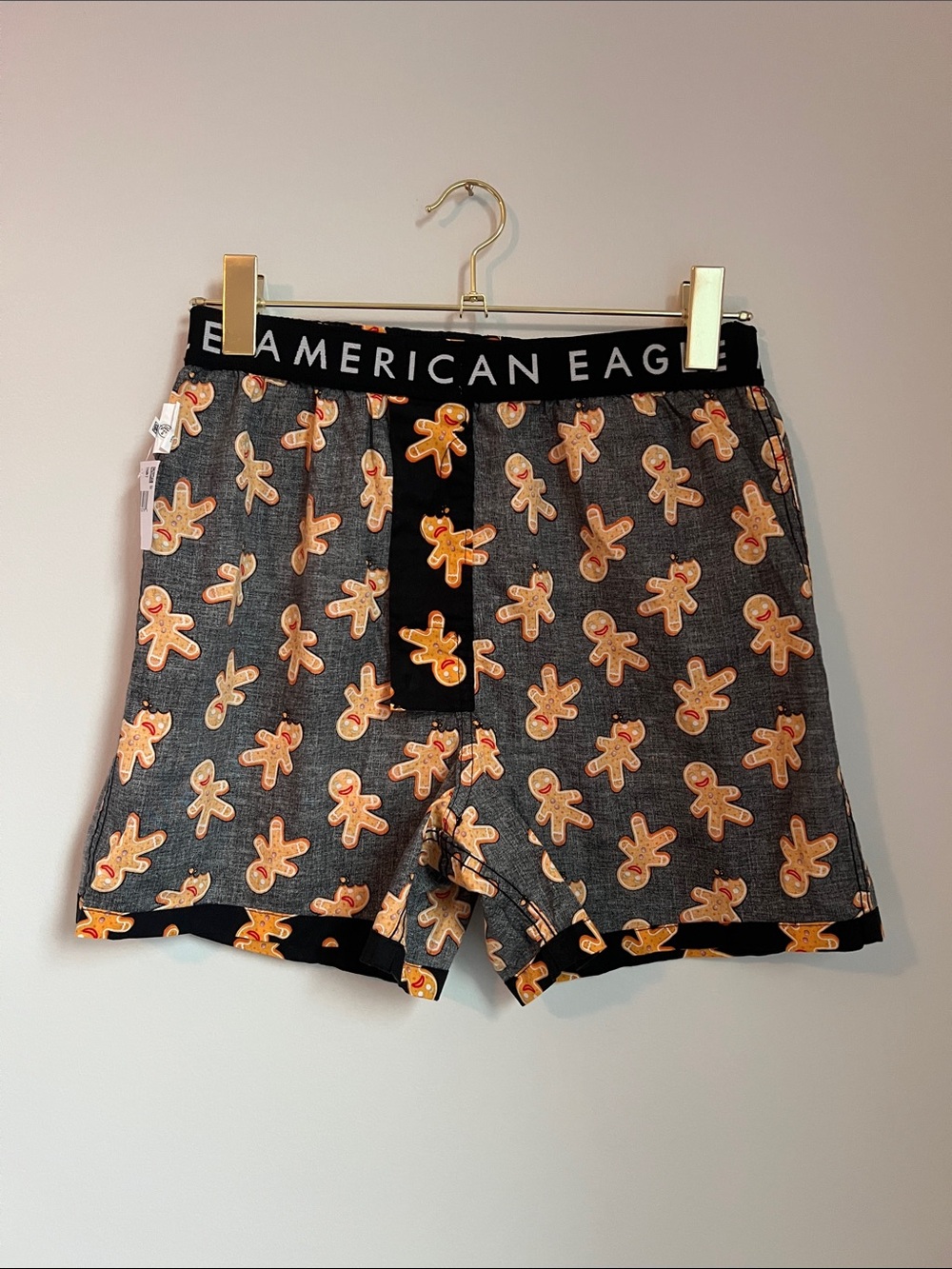 American Eagle Outfitters | Black Shorts with Gingerbread NWT Print Sz S (29-31) - Picture 5 of 16